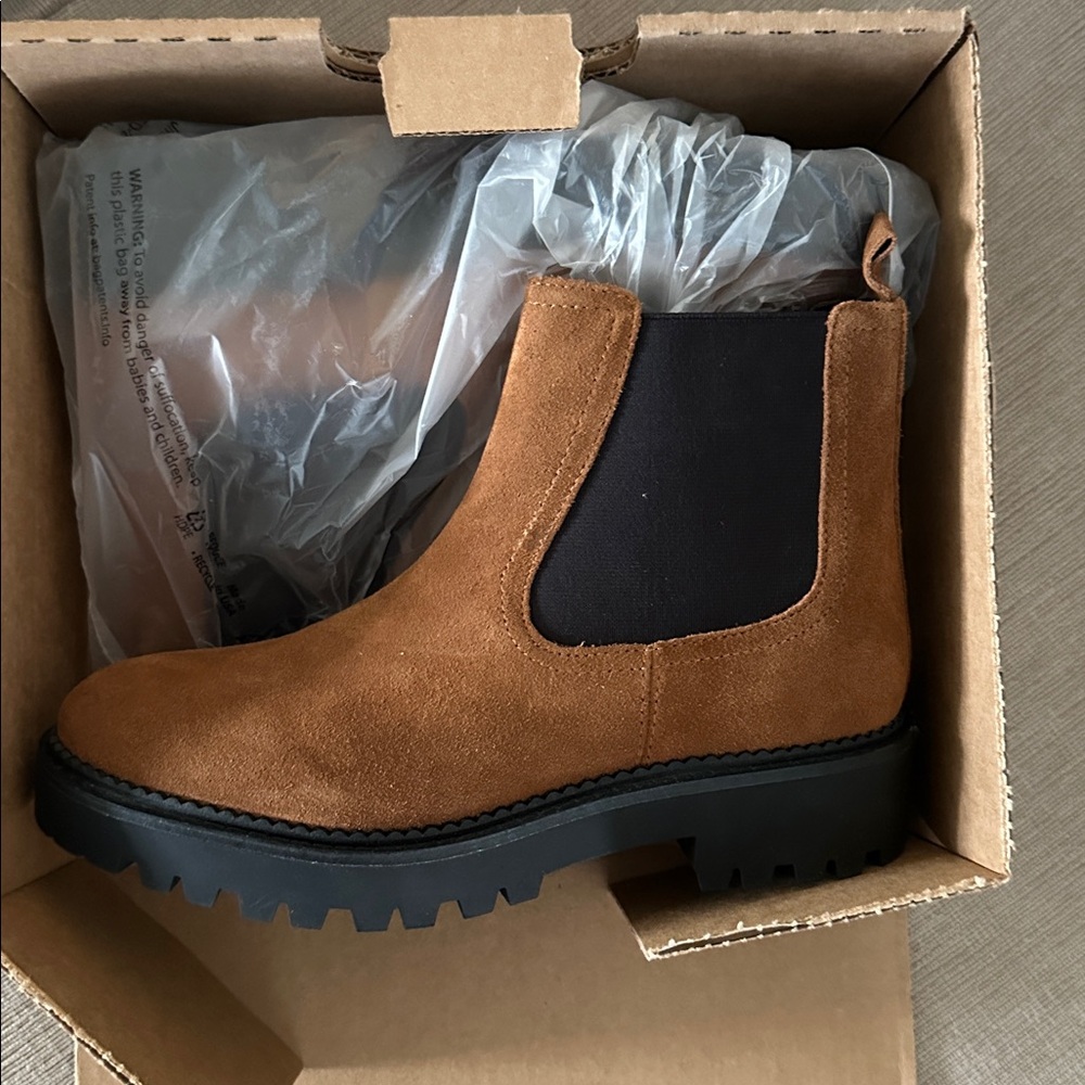 Caslon Miller Water Resistant Lug Chelsea Boot 7.5 - brand new - Picture 9 of 9